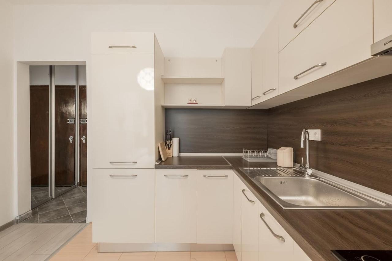 Your Perfect Place To Stay On Vitosha Str Apt Sofia Luaran gambar