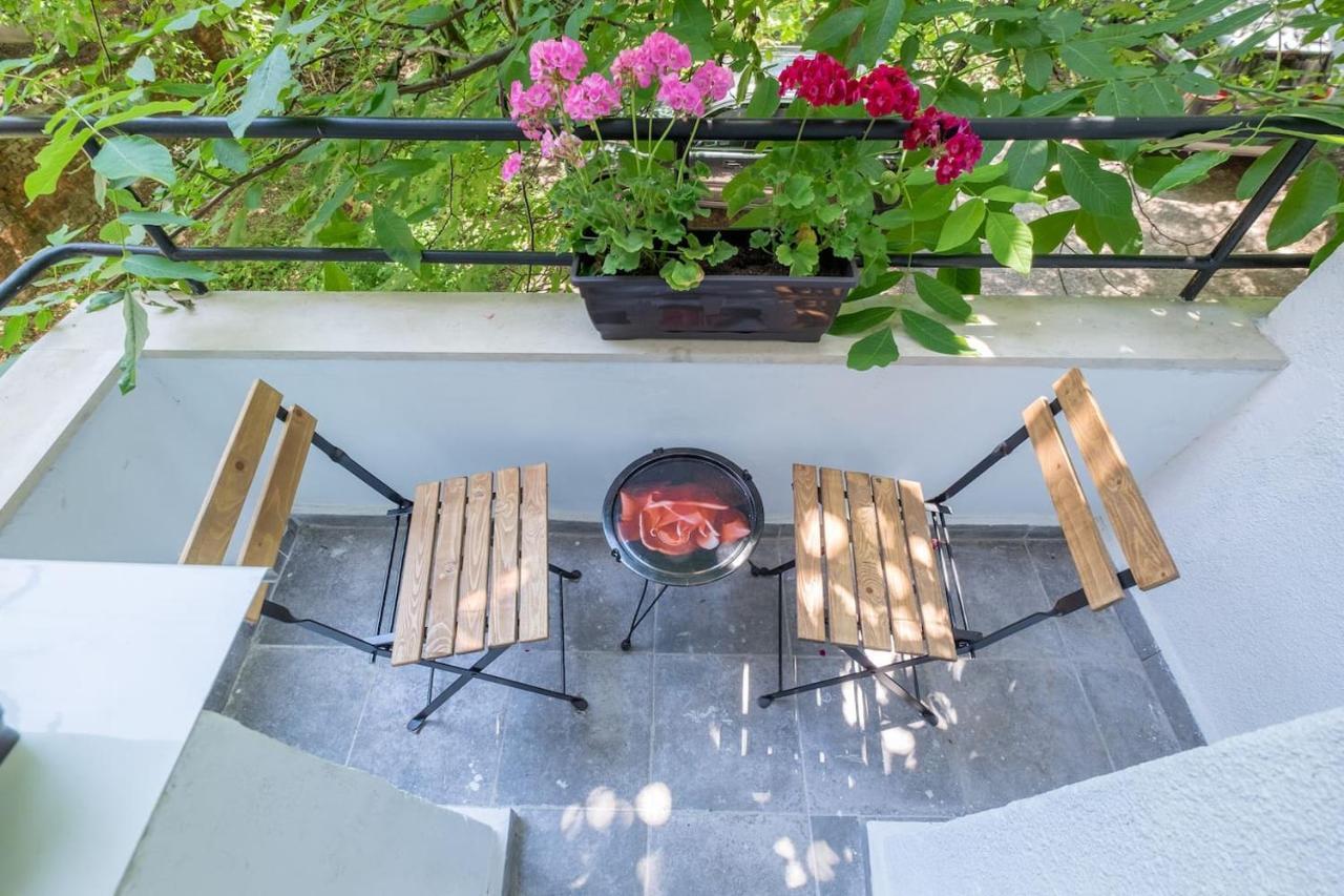 Your Perfect Place To Stay On Vitosha Str Apt Sofia Luaran gambar