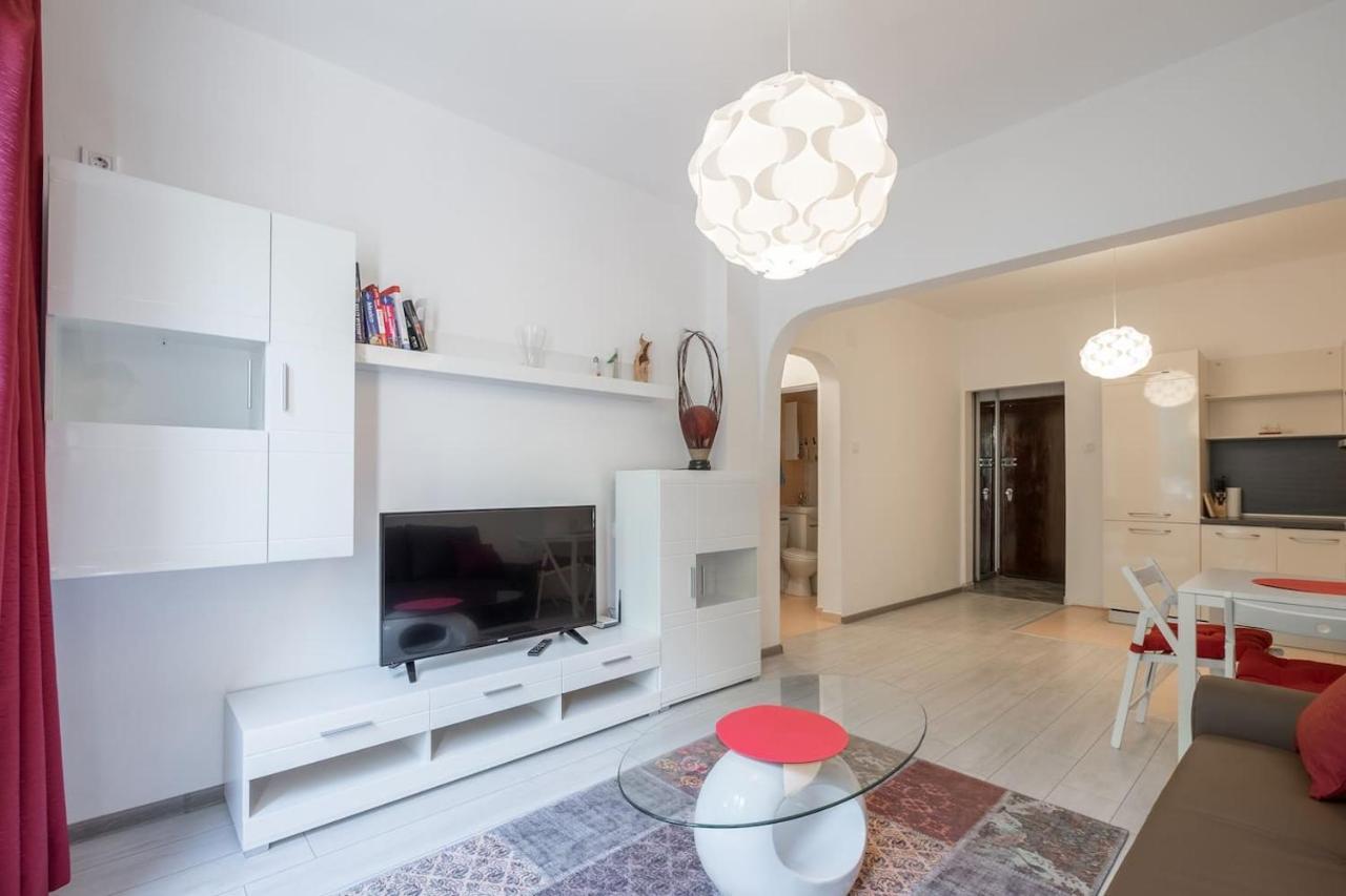 Your Perfect Place To Stay On Vitosha Str Apt Sofia Luaran gambar