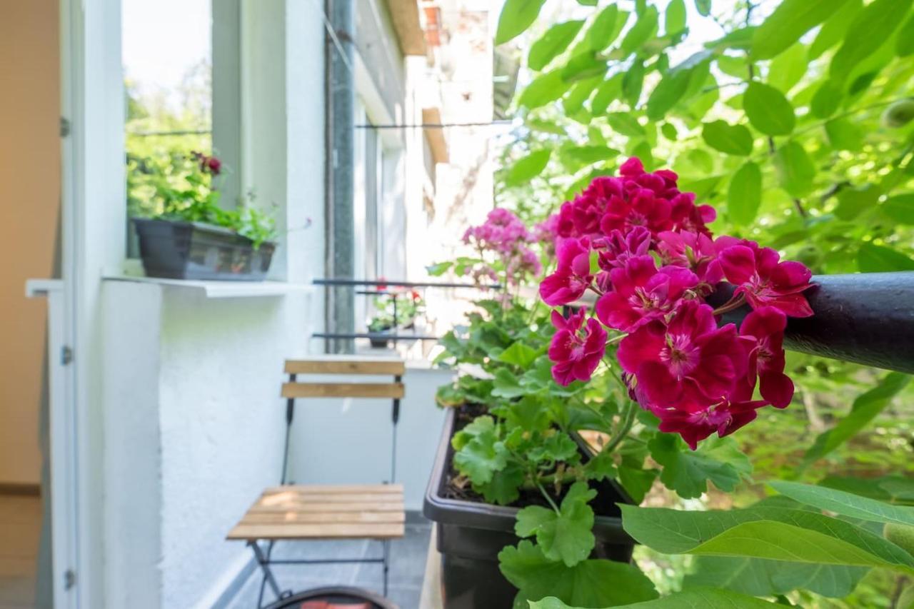 Your Perfect Place To Stay On Vitosha Str Apt Sofia Luaran gambar