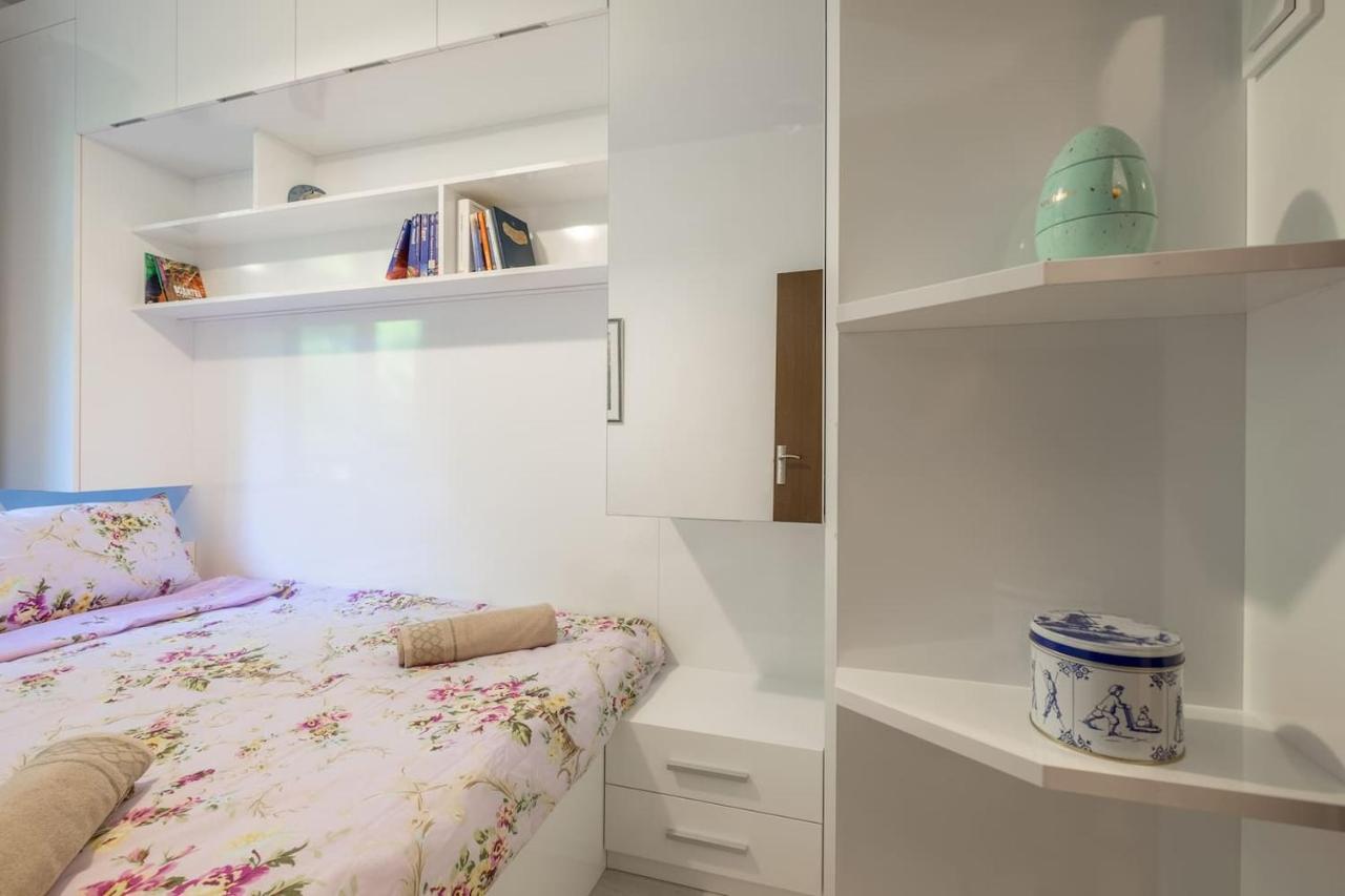 Your Perfect Place To Stay On Vitosha Str Apt Sofia Luaran gambar
